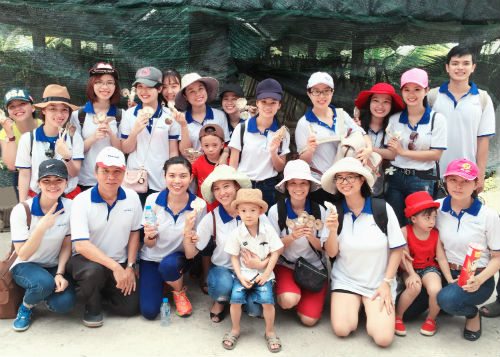 Nha khoa Lan Anh thăm Nông Trang Xanh – Củ Chi dịp Giỗ Tổ Hùng Vương 2016