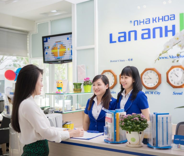 Làm răng sứ CEREC nhanh cho khách ở xa