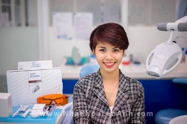 Làm trắng răng bằng đèn led công nghệ mới nhất bao nhiêu tiền?