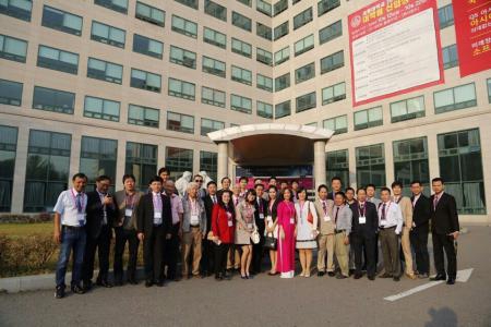 Nha Khoa Lan Anh tham dự Hội nghị về Nha Chu EuroPerio8