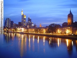 Đêm ở Frankurt Dem o frankfurt